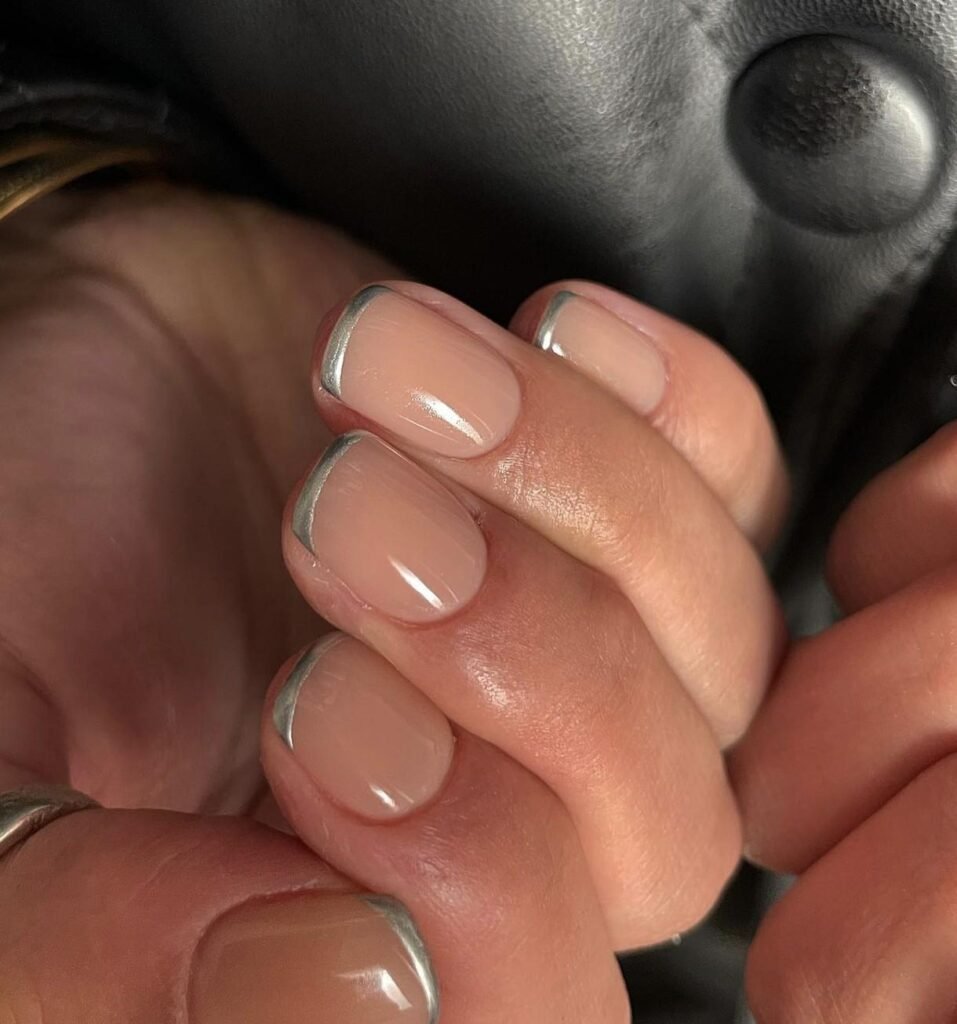 05-1-957x1024 Unhas Elegantes: 25 Inspirações Sofisticadas, Delicadas e Fáceis de Combinar