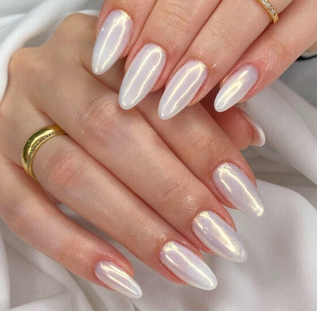 Unhas-peroladas-2-1024x1002 Unhas Elegantes: 25 Inspirações Sofisticadas, Delicadas e Fáceis de Combinar