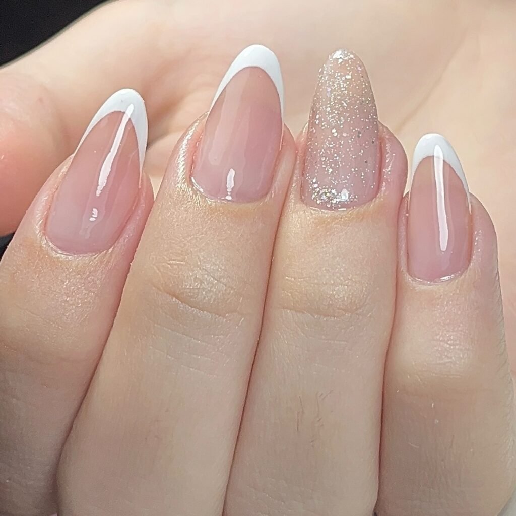 blindagem-em-gel-1024x1024 Banho de Gel ou Blindagem de Gel nas Unhas Naturais: Qual é Melhor?