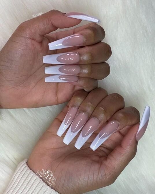 Deep-French-2 Unhas Francesinhas: 20 Ideias Elegantes para Usar em Diferentes Ocasiões