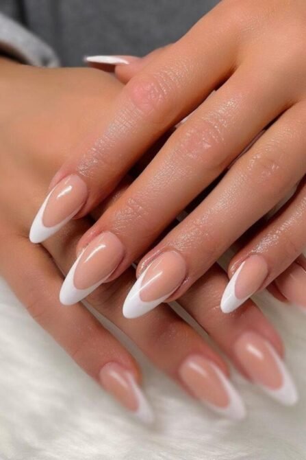 Deep-French-6 Unhas Francesinhas: 20 Ideias Elegantes para Usar em Diferentes Ocasiões