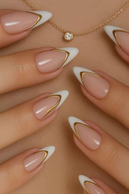 Francesinha-dupla-2 Unhas Francesinhas: 20 Ideias Elegantes para Usar em Diferentes Ocasiões