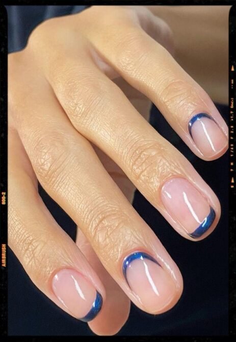 Francesinha-reversa-2 Unhas Francesinhas: 20 Ideias Elegantes para Usar em Diferentes Ocasiões