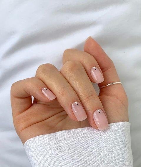 Unhas-curtas-minimalistas-2 Unhas Curtas: 20 Ideias Elegantes e Fáceis para se Inspirar