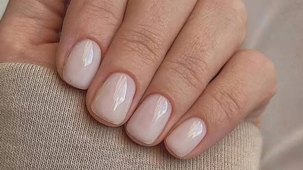 Unhas-curtas-squoval-6-1024x576 Unhas Curtas: 20 Ideias Elegantes e Fáceis para se Inspirar
